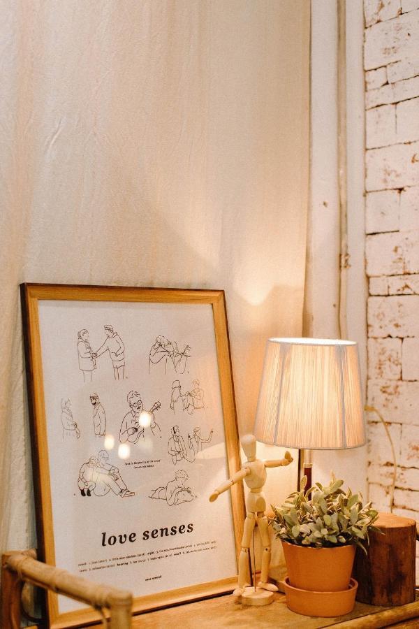 Pine Cafe'&Bed Hotel Ayutthaya Bagian luar foto